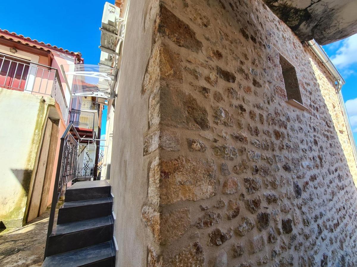 Apartamento Gythio Townhouse Exterior foto