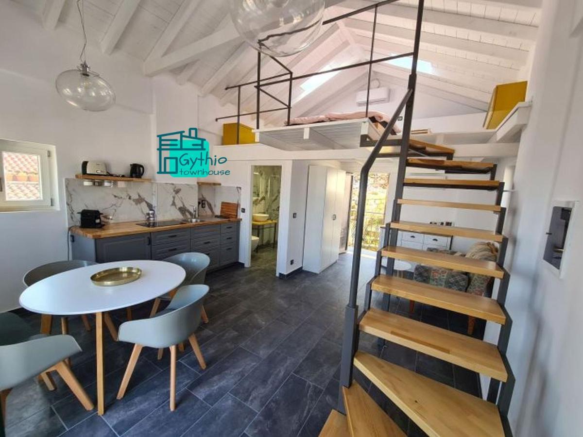 Apartamento Gythio Townhouse Exterior foto